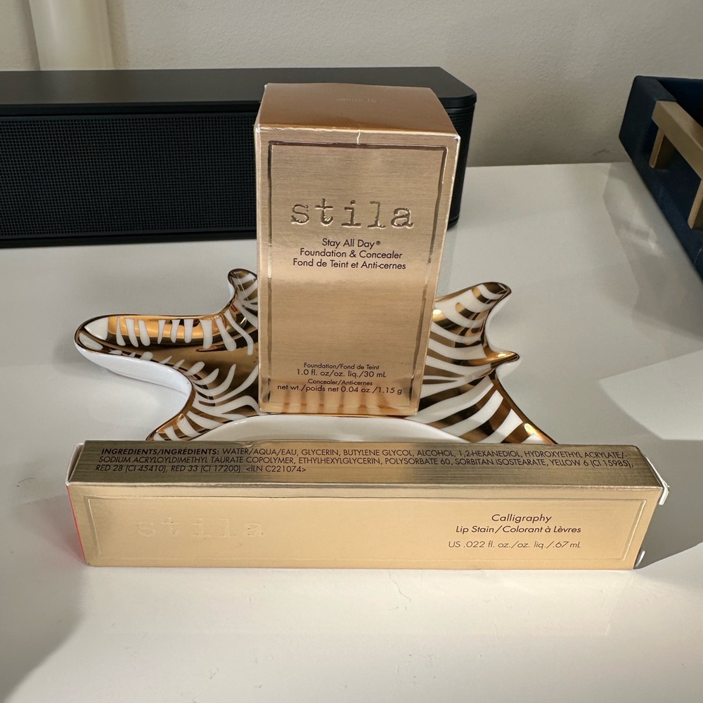 Stila Gold Foundation & Lip Stain Set